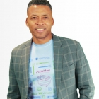 DR. KINGSLEY R. CHIN